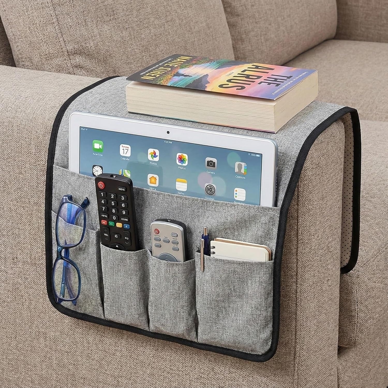 Organizer Antiscivolo da Bracciolo per Divano e Letto con Tasche Porta Tablet Riviste Cellulare e Occhi